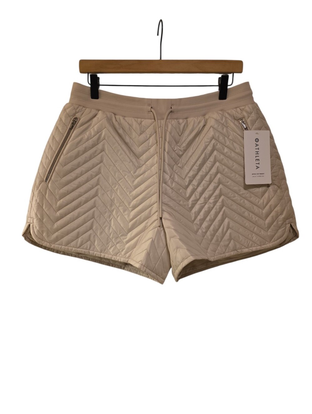 Athleta, NWT, Apres Ski Short, Elastic Waist W/Drawstring Tie, Pleaded, Wom Sz 8